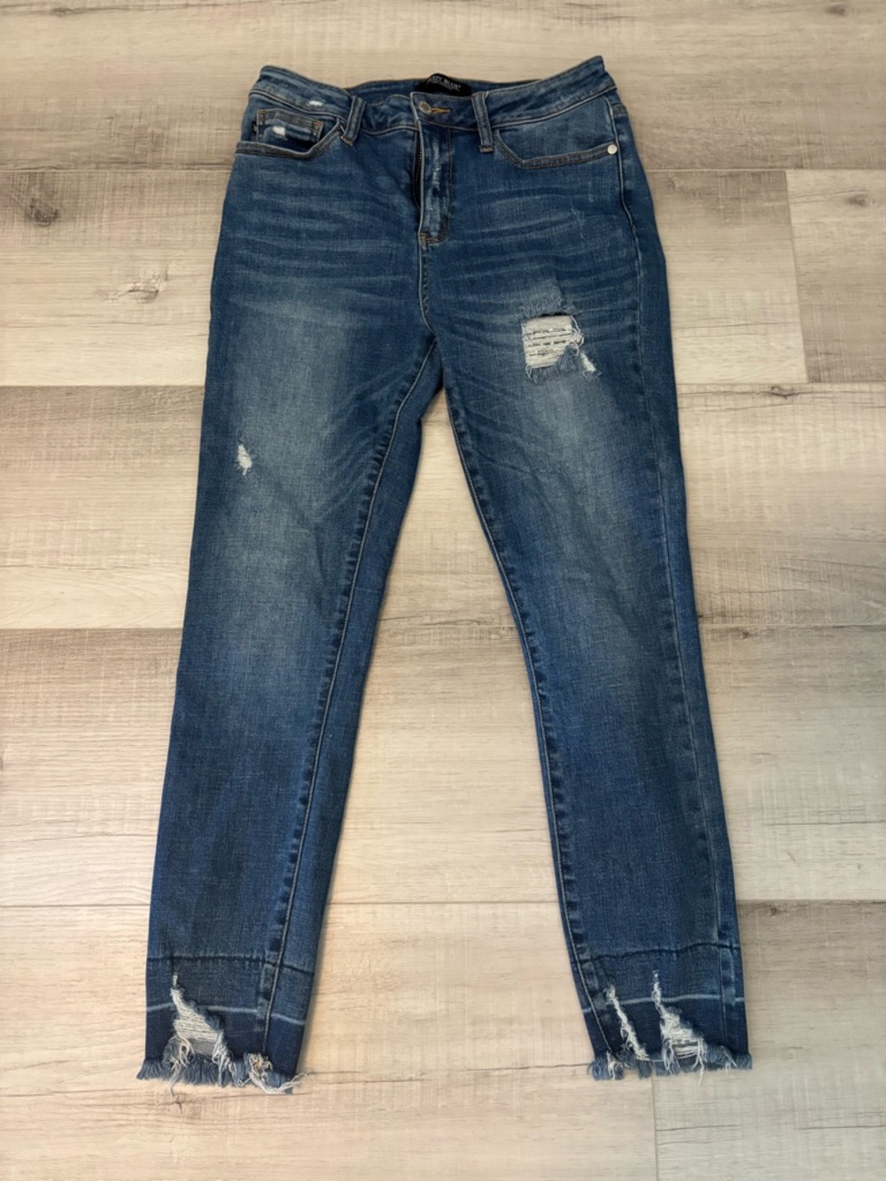 Judy Blue Skinny Jeans Distressed Frayed Hem Medium Wash Stretch Size 9/29